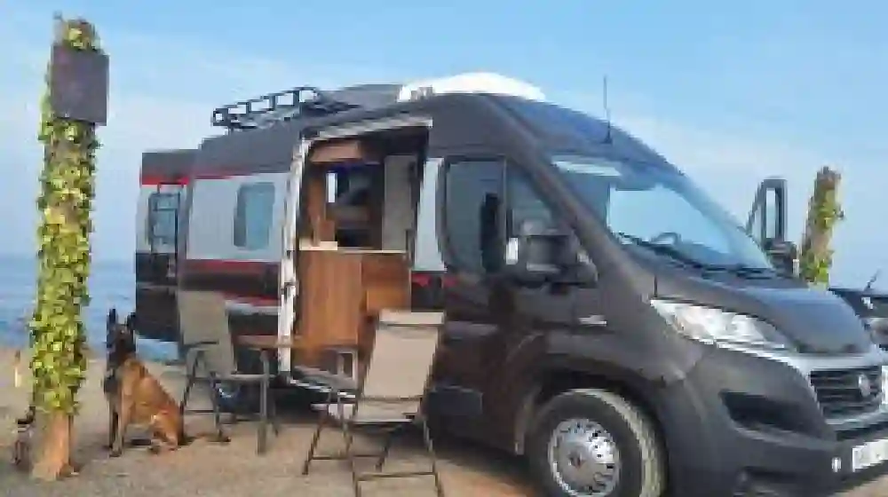 voyage en camping car au maroc à la Source Bleue de Meski dans la vallée du Ziz