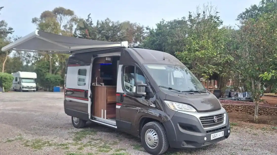 Rent a Camper Van in Morocco | Airport Transfers | Über Camping-car en voyage à travers les paysages majestueux du Maroc avec Camper Van Rentals Morocco
